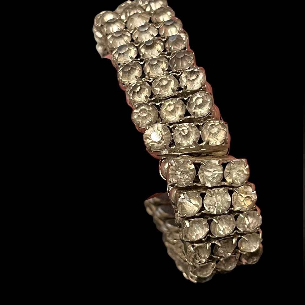 Vintage Rhinestone expansion bracelet made in Japan - Picture 9 of 9